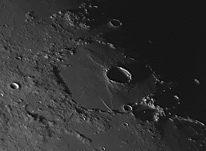 Observing Report 25th-26th November 2010 (R-C Moon)